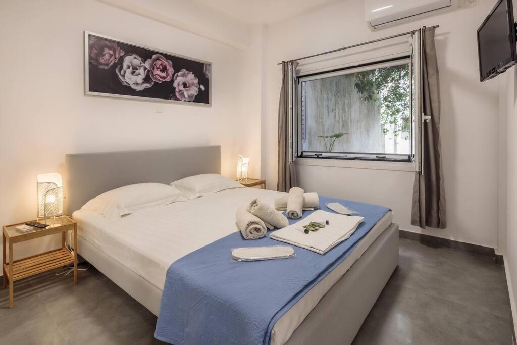 Hilton Area Brand New Comfortable Apartment Афіни Екстер'єр фото